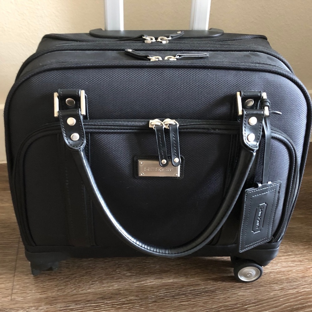 Samsonite Women's Spinner Laptop Briefcase